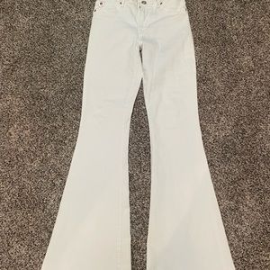 Women’s Hudson Flare White Jeans 27 x 31